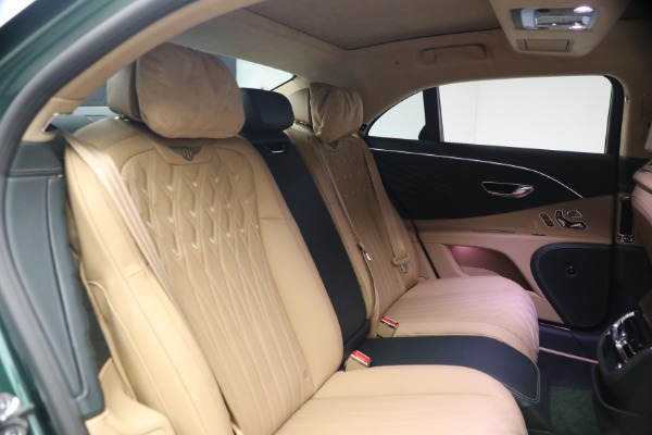 New 2027 Bentley Flying Spur Azure for sale $363,300 at Alfa Romeo of Greenwich in Greenwich CT 06830 28