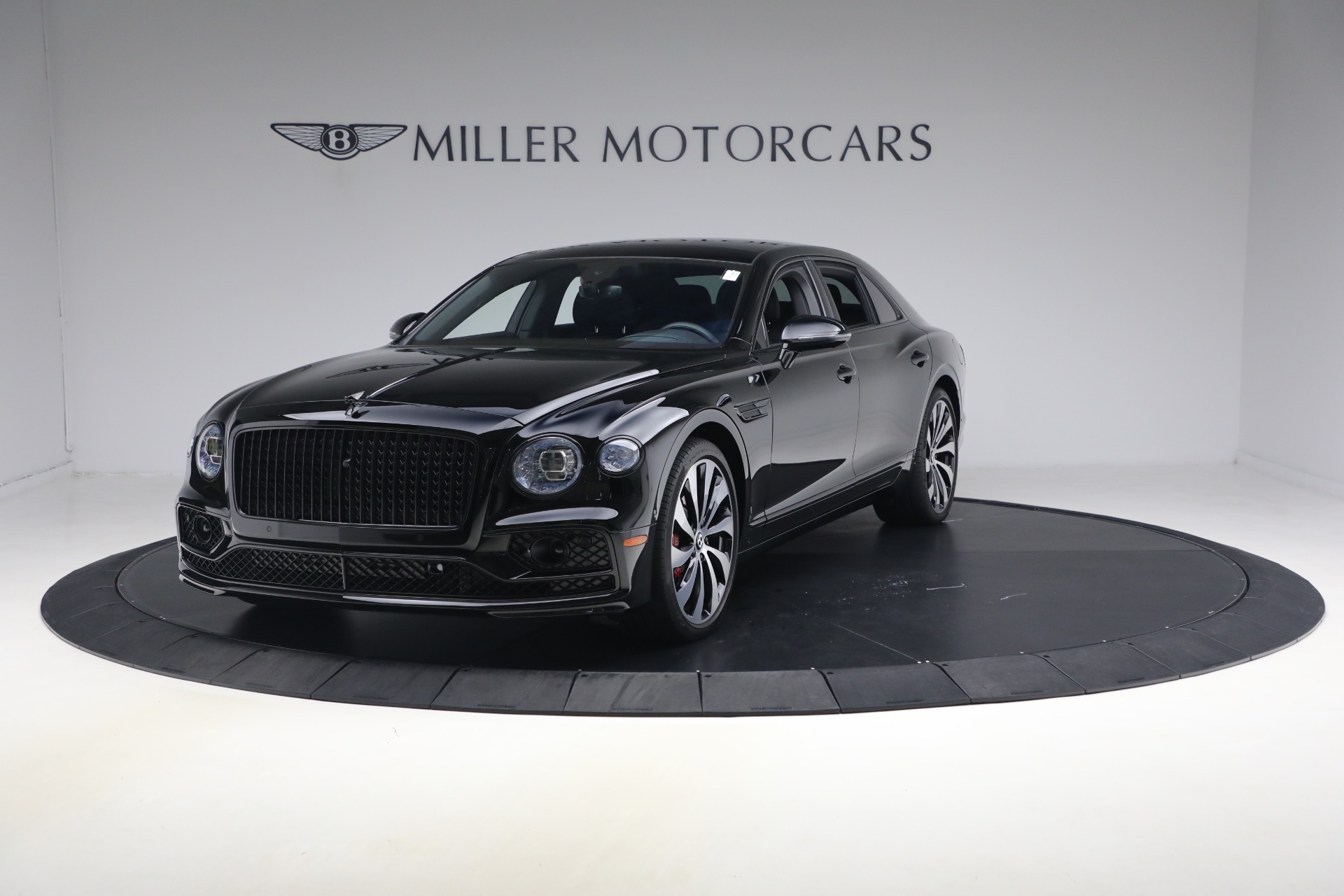 Used 2022 Bentley Flying Spur Hybrid for sale $149,900 at Alfa Romeo of Greenwich in Greenwich CT 06830 1