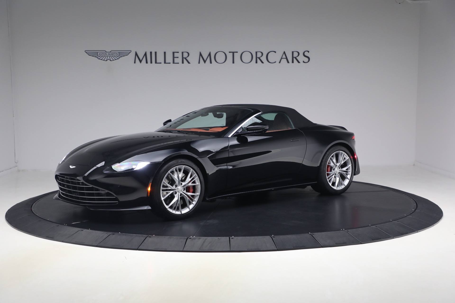 2021 Aston Martin Vantage Base - Photo 14