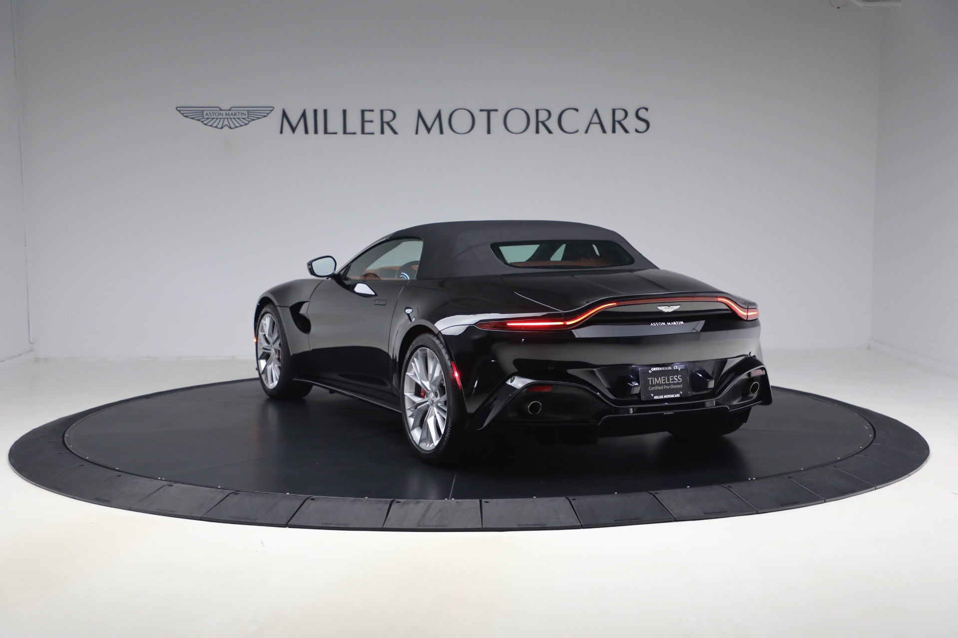 2021 Aston Martin Vantage Base - Photo 17