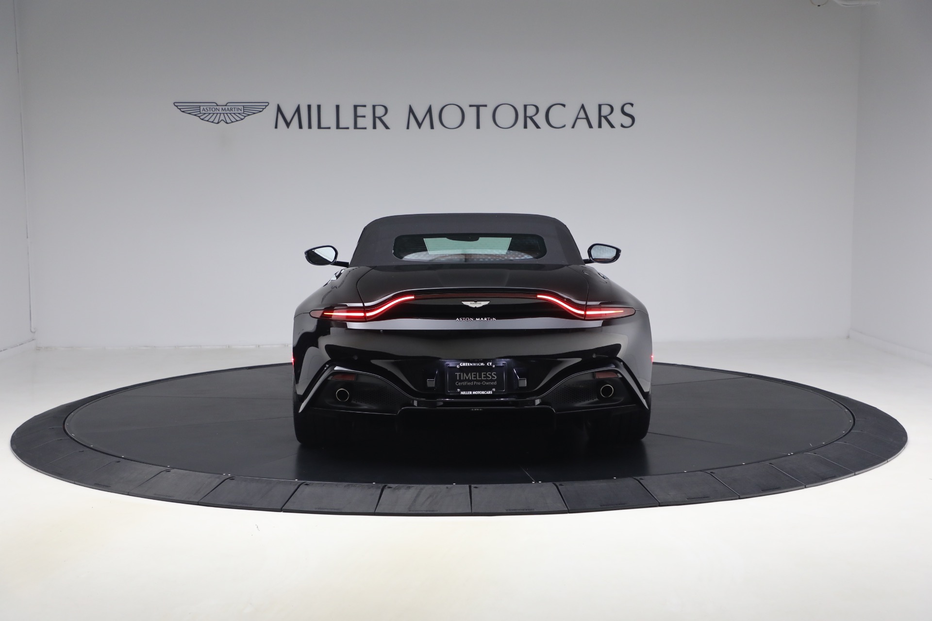 2021 Aston Martin Vantage Base - Photo 18