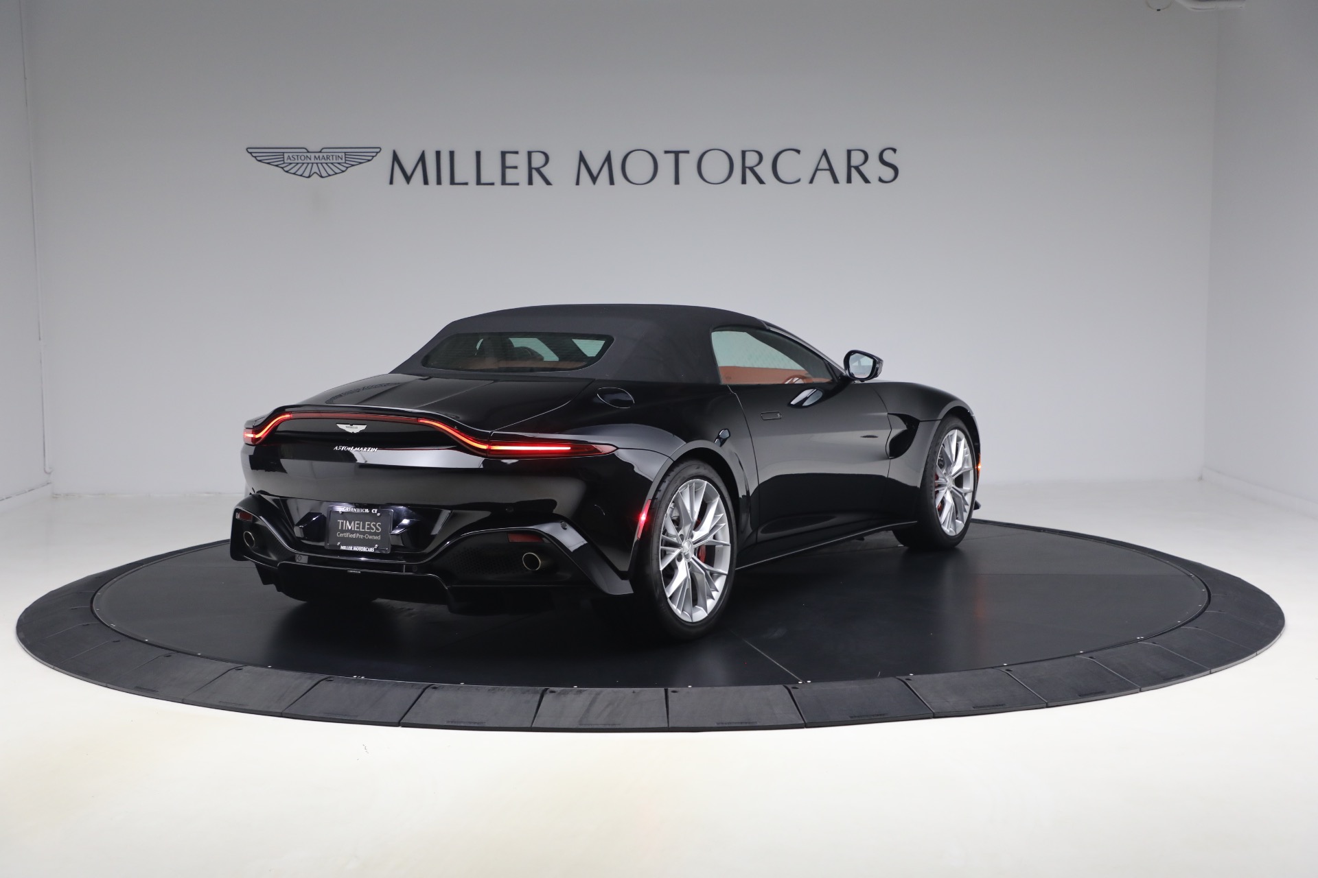 2021 Aston Martin Vantage Base - Photo 19