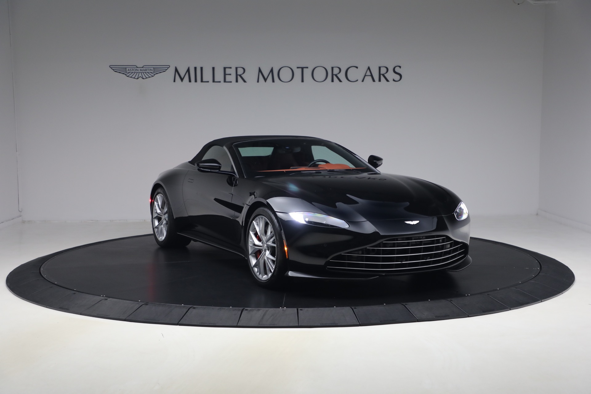 2021 Aston Martin Vantage Base - Photo 23