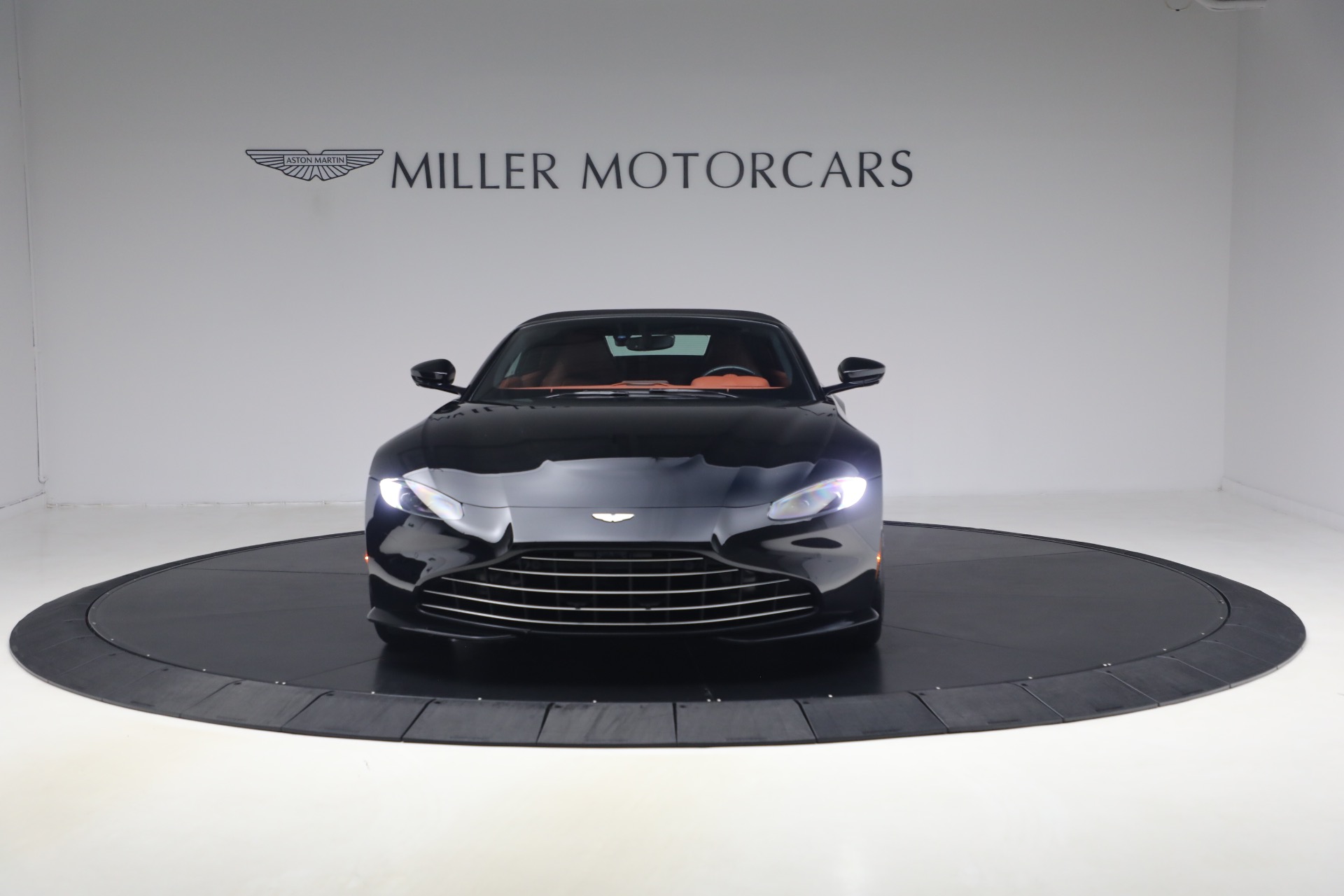 2021 Aston Martin Vantage Base - Photo 24