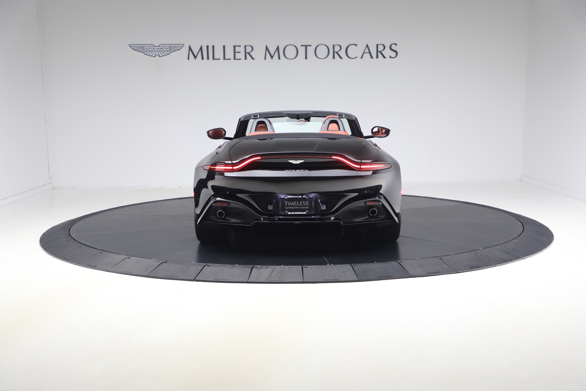 2021 Aston Martin Vantage Base - Photo 6