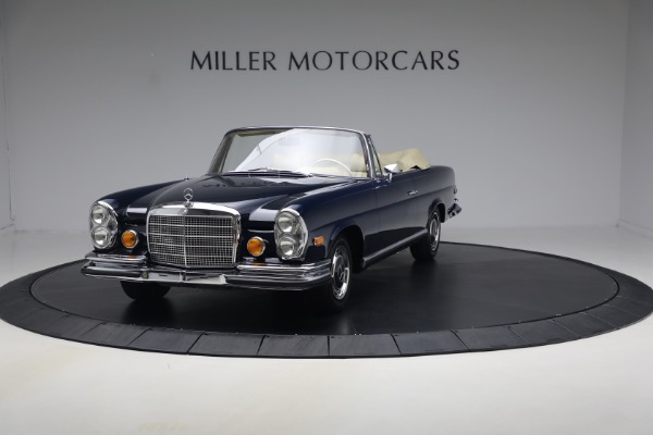 Used 1971 Mercedes-Benz 280SE 3.5 Cabriolet for sale $475,000 at Alfa Romeo of Greenwich in Greenwich CT 06830 10
