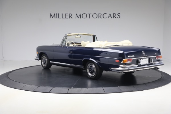 Used 1971 Mercedes-Benz 280SE 3.5 Cabriolet for sale $475,000 at Alfa Romeo of Greenwich in Greenwich CT 06830 4