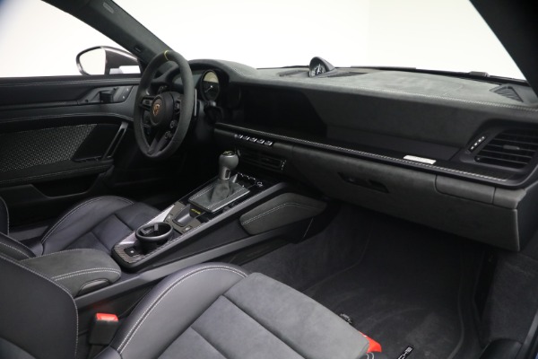 Used 2025 Porsche 911 GT3 RS for sale $479,900 at Alfa Romeo of Greenwich in Greenwich CT 06830 18