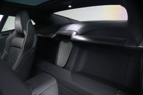 Used 2025 Aston Martin Vanquish for sale $415,900 at Alfa Romeo of Greenwich in Greenwich CT 06830 17