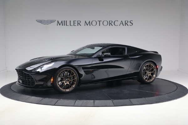 Used 2025 Aston Martin Vanquish for sale $415,900 at Alfa Romeo of Greenwich in Greenwich CT 06830 2