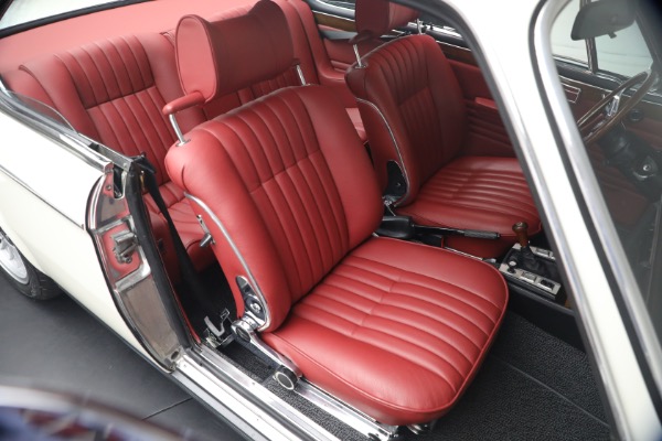 Used 1974 BMW 3.0CSi for sale $175,000 at Alfa Romeo of Greenwich in Greenwich CT 06830 24