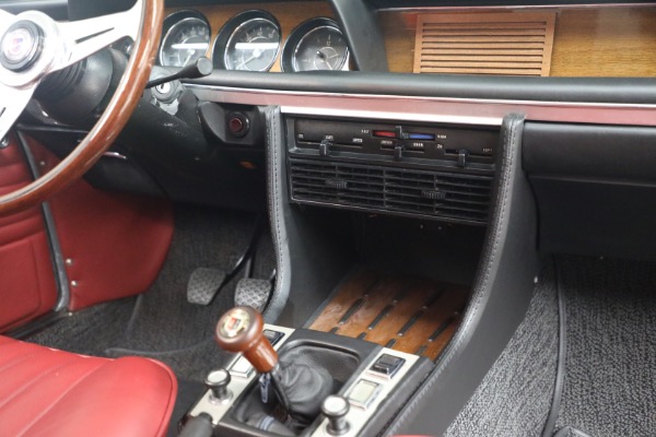 Used 1974 BMW 3.0CSi for sale $175,000 at Alfa Romeo of Greenwich in Greenwich CT 06830 26