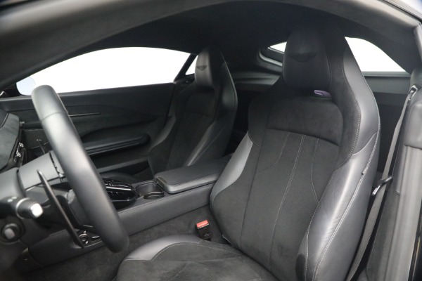 Used 2025 Aston Martin Vantage for sale $187,900 at Alfa Romeo of Greenwich in Greenwich CT 06830 15