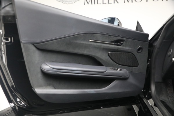 Used 2025 Aston Martin Vantage for sale $187,900 at Alfa Romeo of Greenwich in Greenwich CT 06830 16
