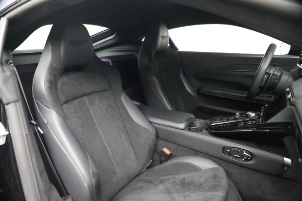 Used 2025 Aston Martin Vantage for sale $187,900 at Alfa Romeo of Greenwich in Greenwich CT 06830 19