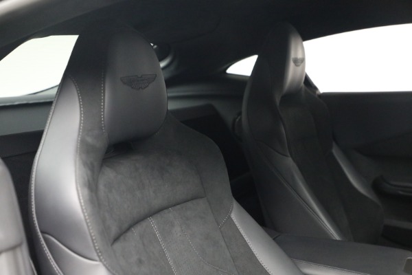 Used 2025 Aston Martin Vantage for sale $187,900 at Alfa Romeo of Greenwich in Greenwich CT 06830 20