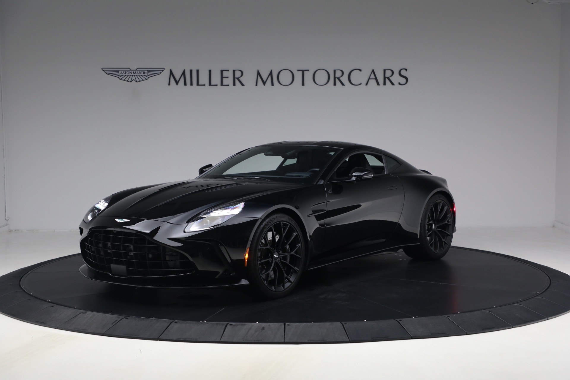 Used 2025 Aston Martin Vantage for sale $187,900 at Alfa Romeo of Greenwich in Greenwich CT 06830 1