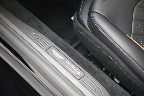 New 2026 Aston Martin Vantage S Roadster for sale $256,300 at Alfa Romeo of Greenwich in Greenwich CT 06830 26