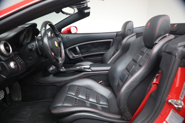 Used 2014 Ferrari California 30 for sale $115,900 at Alfa Romeo of Greenwich in Greenwich CT 06830 15