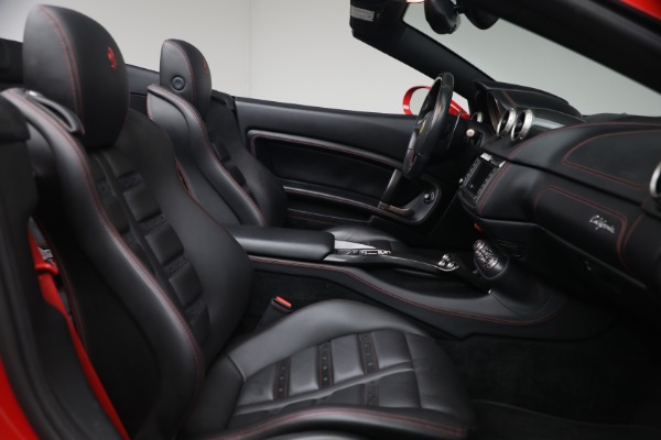Used 2014 Ferrari California 30 for sale $115,900 at Alfa Romeo of Greenwich in Greenwich CT 06830 18