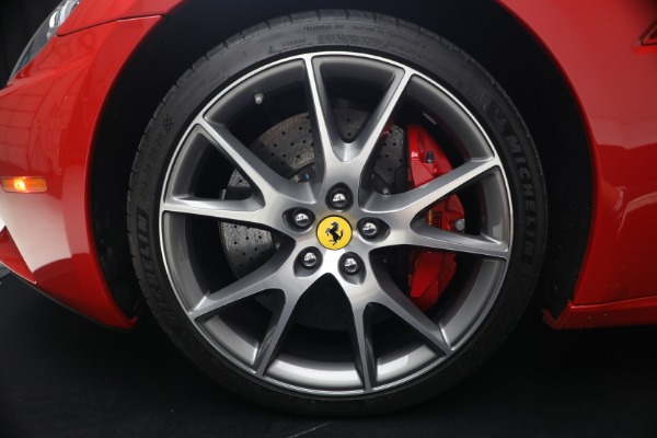 Used 2014 Ferrari California 30 for sale $115,900 at Alfa Romeo of Greenwich in Greenwich CT 06830 28