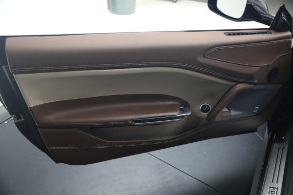 Used 2019 Ferrari GTC4Lusso for sale $259,900 at Alfa Romeo of Greenwich in Greenwich CT 06830 26