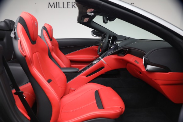 Used 2026 Ferrari Roma Spider for sale $309,900 at Alfa Romeo of Greenwich in Greenwich CT 06830 17