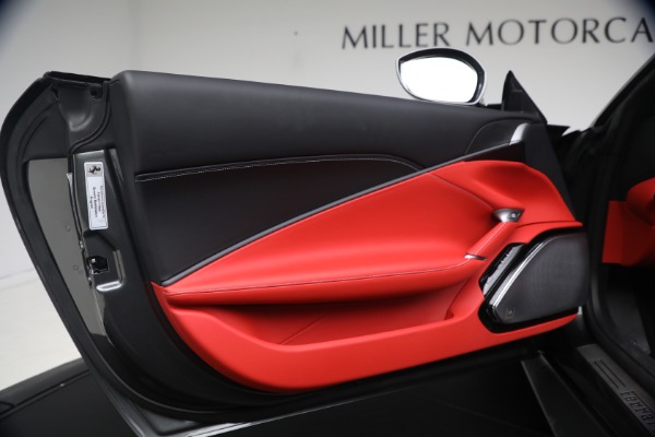 Used 2026 Ferrari Roma Spider for sale $309,900 at Alfa Romeo of Greenwich in Greenwich CT 06830 23