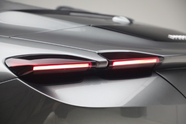 Used 2026 Ferrari Roma Spider for sale $309,900 at Alfa Romeo of Greenwich in Greenwich CT 06830 25