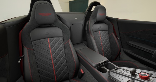 New 2026 Aston Martin Vantage S Roadster for sale $268,000 at Alfa Romeo of Greenwich in Greenwich CT 06830 12