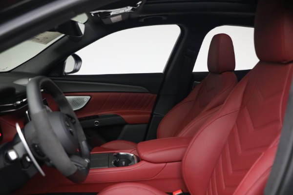 New 2027 Maserati Grecale Trofeo for sale $128,145 at Alfa Romeo of Greenwich in Greenwich CT 06830 11
