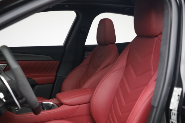 New 2027 Maserati Grecale Trofeo for sale $128,145 at Alfa Romeo of Greenwich in Greenwich CT 06830 13