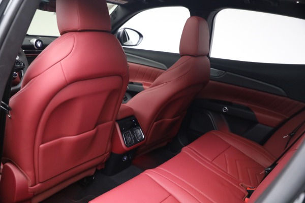 New 2027 Maserati Grecale Trofeo for sale $128,145 at Alfa Romeo of Greenwich in Greenwich CT 06830 16