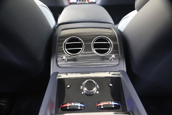 Used 2024 Rolls-Royce Spectre for sale $345,900 at Alfa Romeo of Greenwich in Greenwich CT 06830 28