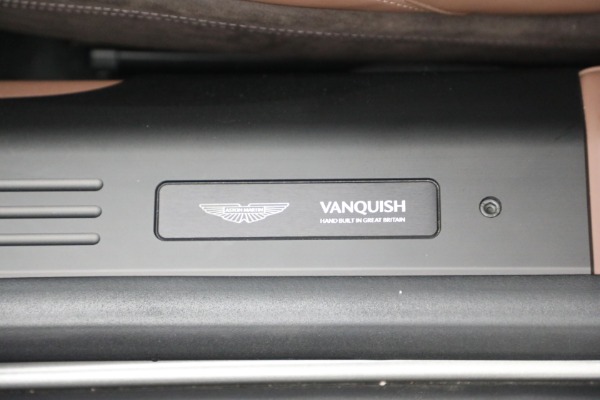 Used 2025 Aston Martin Vanquish for sale $429,900 at Alfa Romeo of Greenwich in Greenwich CT 06830 17