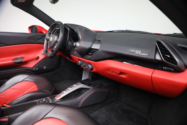 Used 2019 Ferrari 488 Spider for sale $419,900 at Alfa Romeo of Greenwich in Greenwich CT 06830 16