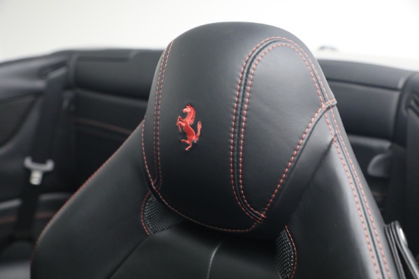 Used 2015 Ferrari California T for sale $139,900 at Alfa Romeo of Greenwich in Greenwich CT 06830 25