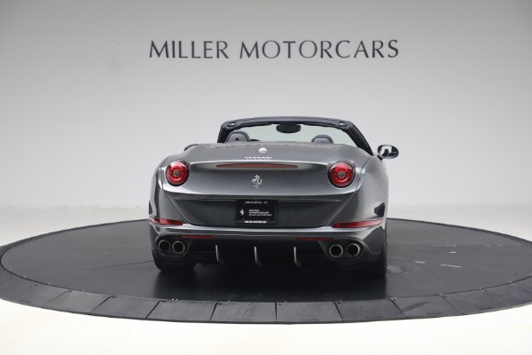 Used 2015 Ferrari California T for sale $139,900 at Alfa Romeo of Greenwich in Greenwich CT 06830 7