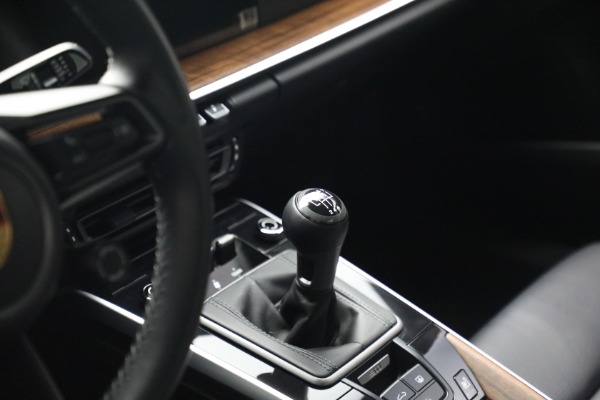 Used 2020 Porsche 911 Carrera 4S for sale $144,900 at Alfa Romeo of Greenwich in Greenwich CT 06830 20