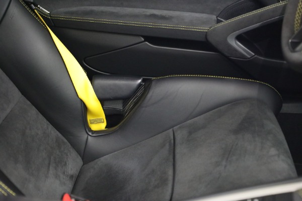 Used 2016 Porsche Cayman GT4 for sale $149,900 at Alfa Romeo of Greenwich in Greenwich CT 06830 20