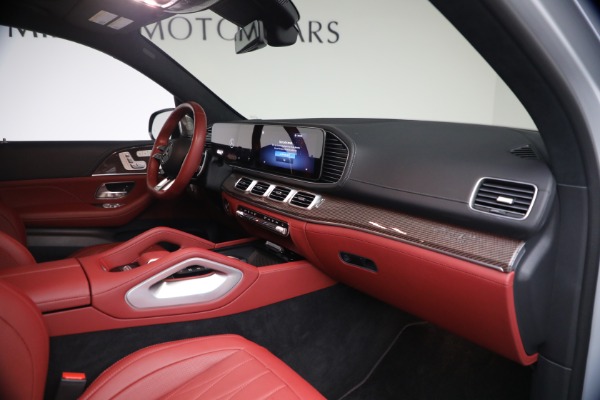 Used 2026 Mercedes-Benz GLS AMG GLS 63 for sale $139,900 at Alfa Romeo of Greenwich in Greenwich CT 06830 21