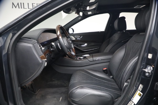Used 2019 Mercedes-Benz S-Class S 560 4MATIC for sale $49,900 at Alfa Romeo of Greenwich in Greenwich CT 06830 13