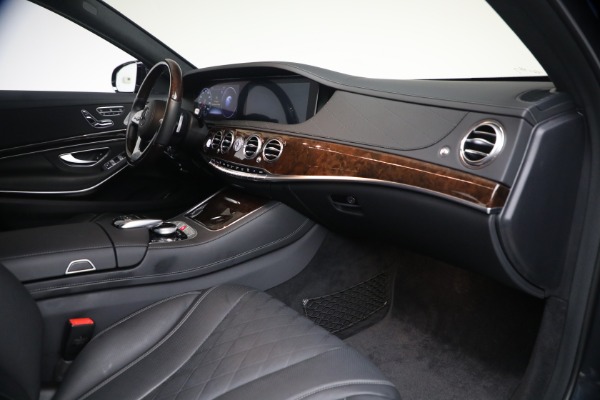 Used 2019 Mercedes-Benz S-Class S 560 4MATIC for sale $49,900 at Alfa Romeo of Greenwich in Greenwich CT 06830 18