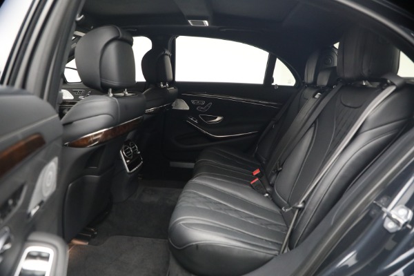 Used 2019 Mercedes-Benz S-Class S 560 4MATIC for sale $49,900 at Alfa Romeo of Greenwich in Greenwich CT 06830 19