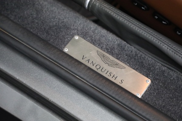 Used 2006 Aston Martin V12 Vanquish S for sale Call for price at Alfa Romeo of Greenwich in Greenwich CT 06830 25
