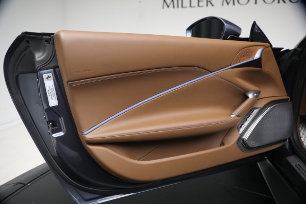 Used 2025 Ferrari Roma Spider for sale $309,900 at Alfa Romeo of Greenwich in Greenwich CT 06830 22