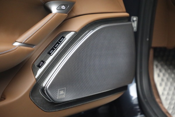 Used 2025 Ferrari Roma Spider for sale $309,900 at Alfa Romeo of Greenwich in Greenwich CT 06830 25