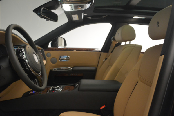 Used 2017 Rolls-Royce Ghost for sale Sold at Alfa Romeo of Greenwich in Greenwich CT 06830 21