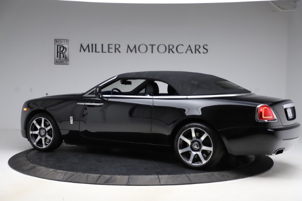 Used 2017 Rolls-Royce Dawn for sale Sold at Alfa Romeo of Greenwich in Greenwich CT 06830 18