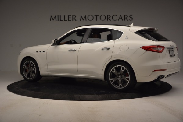 Used 2017 Maserati Levante Q4 for sale Sold at Alfa Romeo of Greenwich in Greenwich CT 06830 4